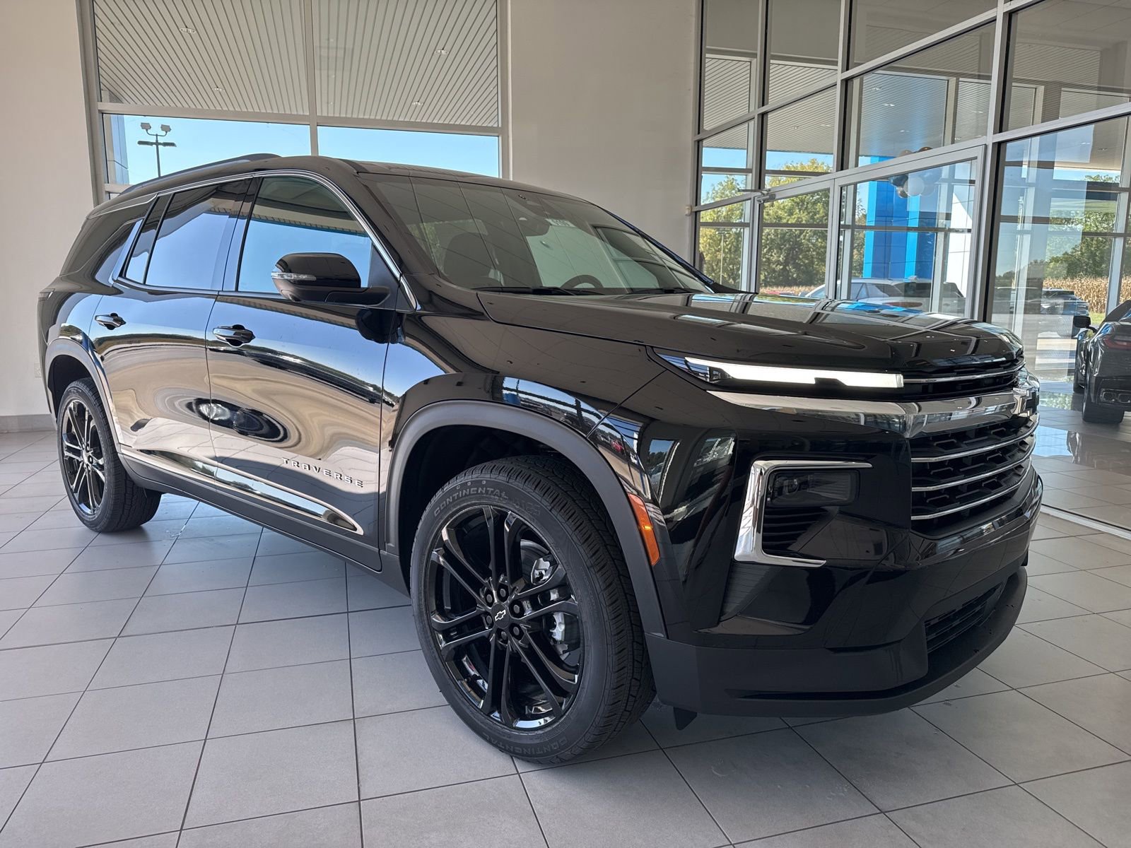 New 2026 Chevrolet Traverse LT w/ Driver Confidence Package image 3