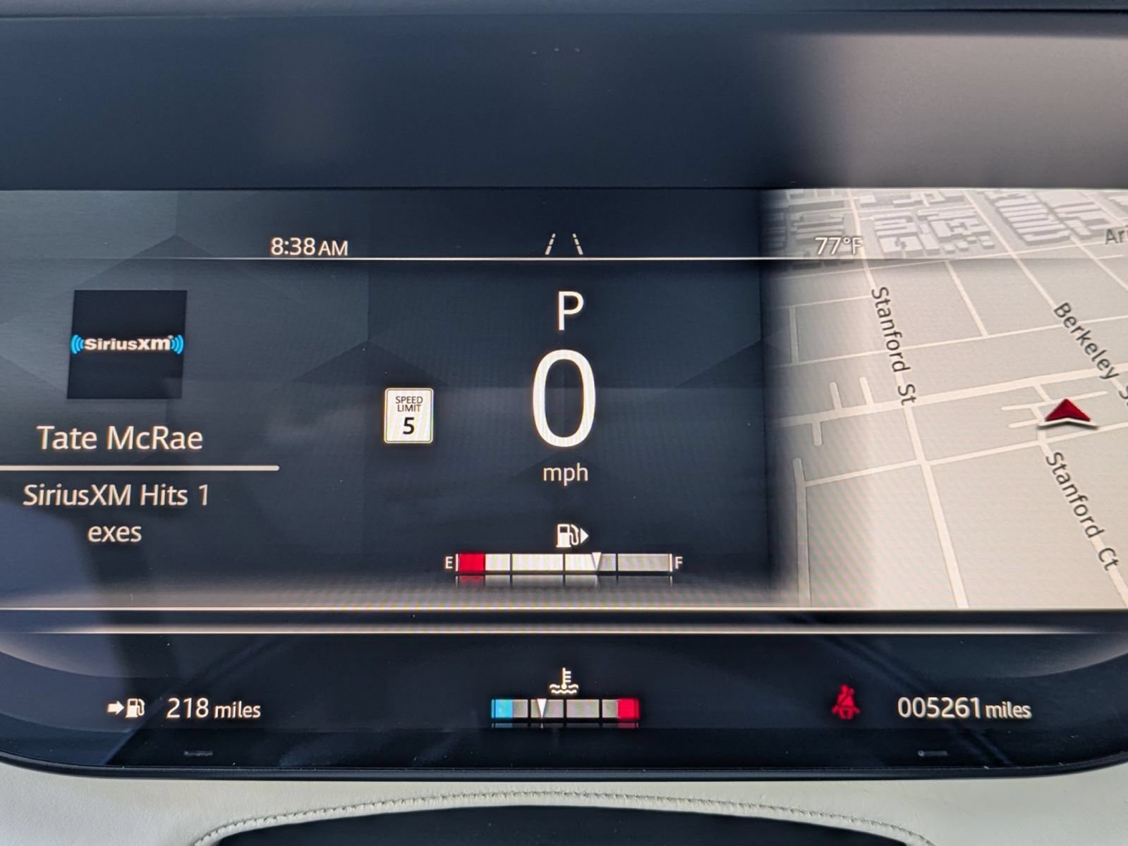 Used 2025 Land Rover Range Rover SE AWD/4WD image 18