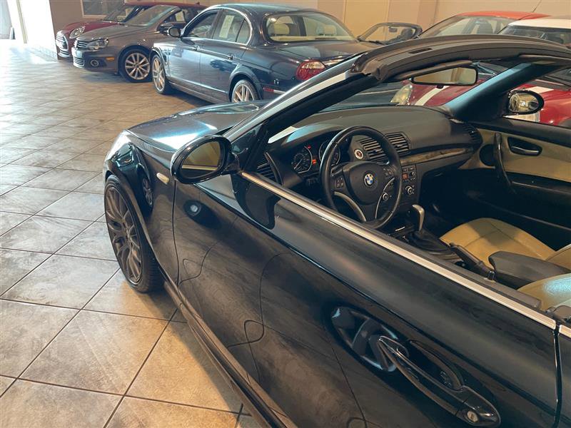 Used 2009 BMW 135i Convertible image 60