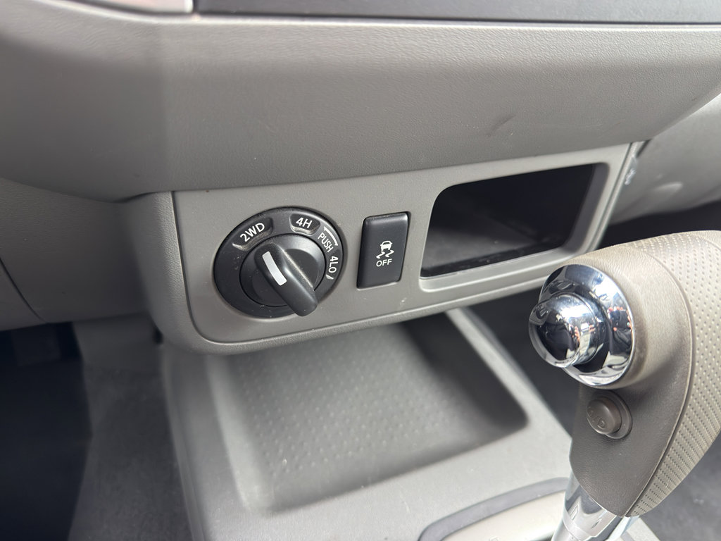 Used 2019 Nissan Frontier SV image 21