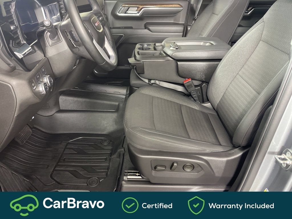 Certified 2024 GMC Sierra 1500 Elevation w/ LPO, Elevation Black Package AWD/4WD image 17
