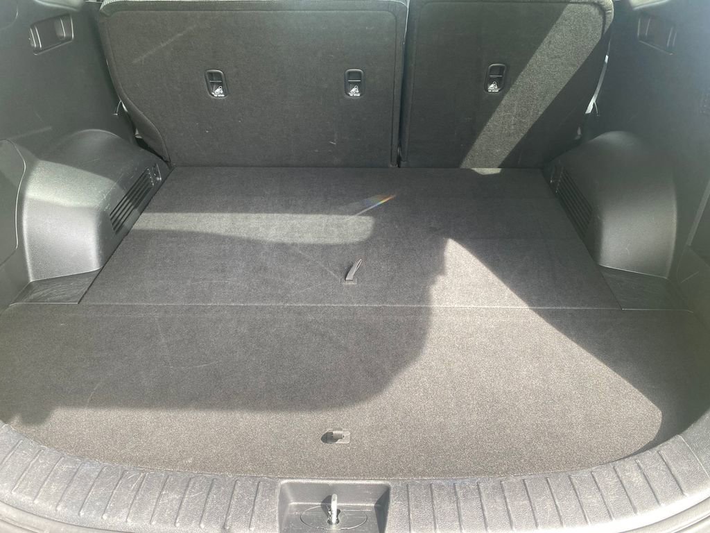 Certified 2023 Hyundai Santa Fe SEL AWD/4WD image 11