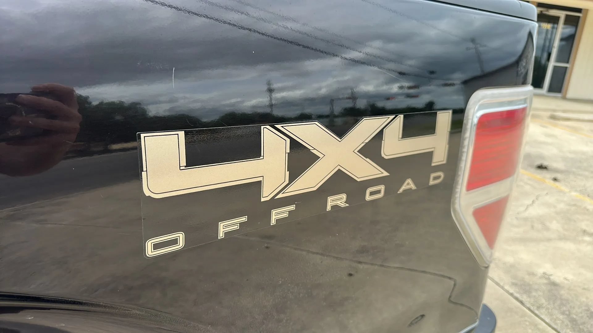 Used 2013 Ford F150 Lariat w/ Mid Equipment Group AWD/4WD image 10