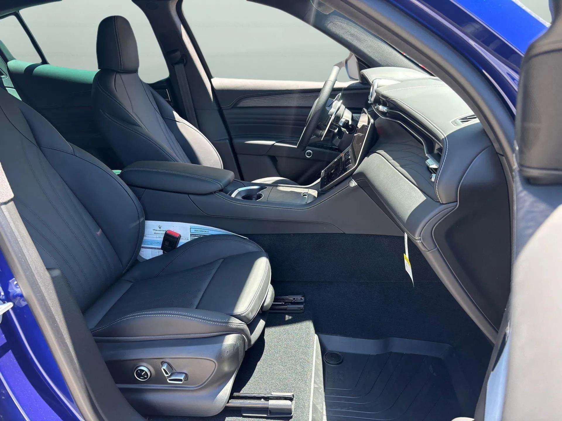 New 2025 Maserati Grecale GT AWD/4WD image 20
