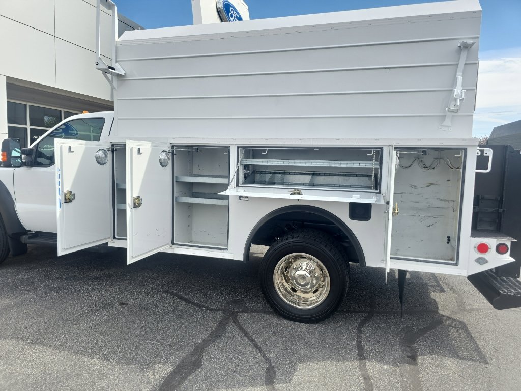 Used 2015 Ford F550 2WD Regular Cab Super Duty image 6