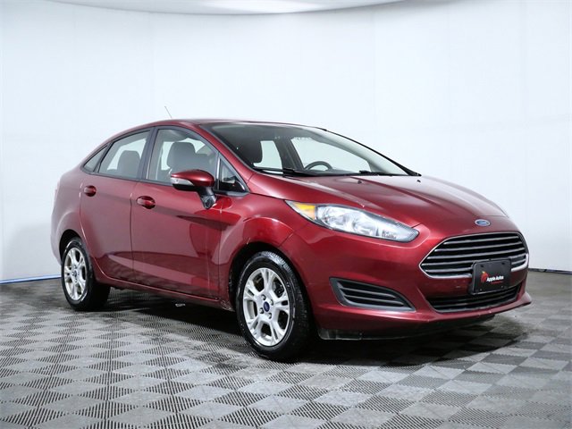 Used 2016 Ford Fiesta SE image 1