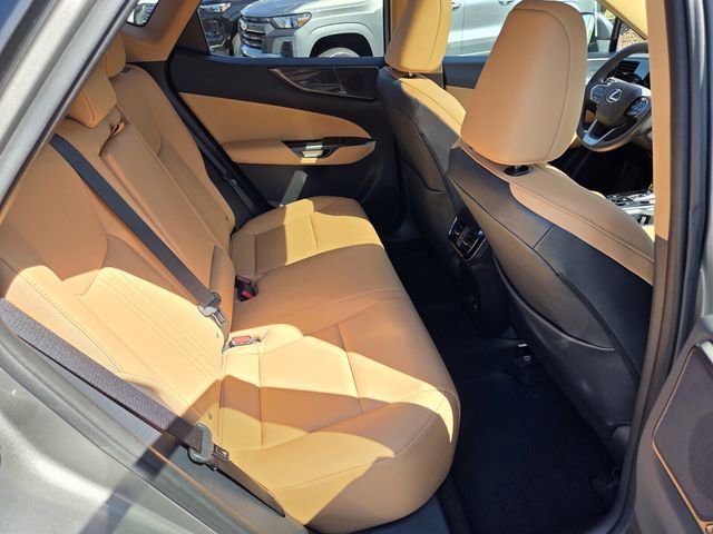 Used 2024 Lexus NX 250 FWD image 18