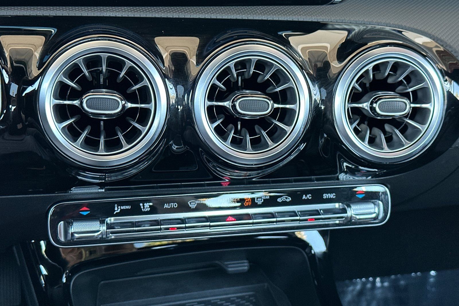 Certified 2025 Mercedes-Benz CLA 250 image 22