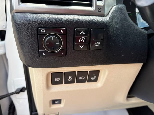 Used 2023 Lexus GX 460 Premium AWD/4WD image 26