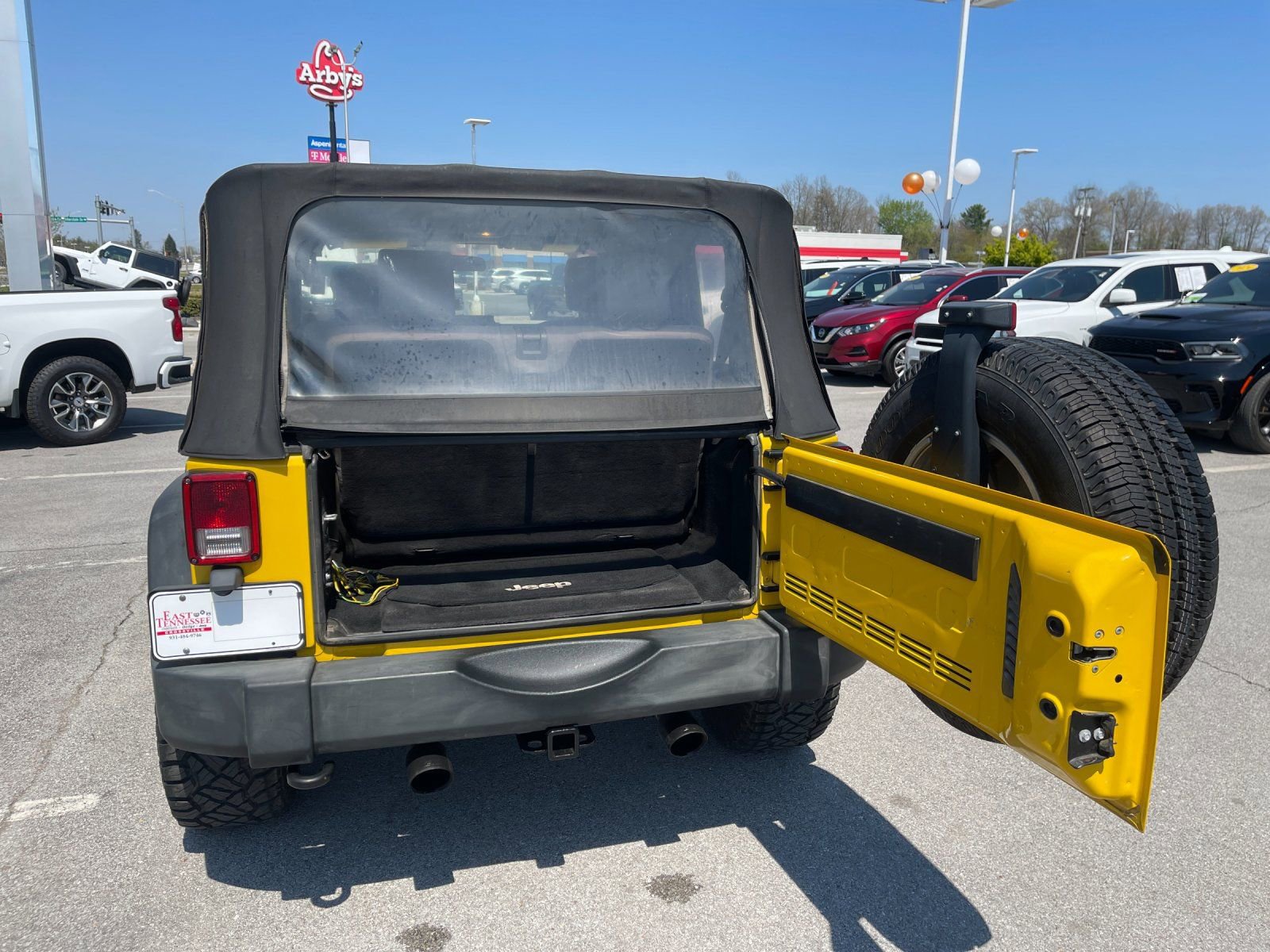 Used 2009 Jeep Wrangler X image 17