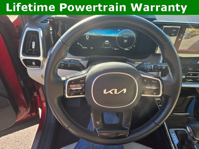 Used 2023 Kia Sorento SX image 16
