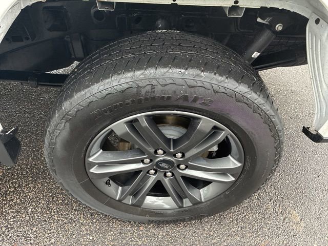 Used 2023 Ford F150 Lariat w/ Max Trailer Tow Package image 12