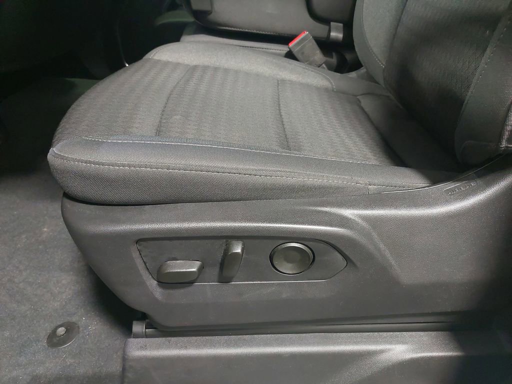 Used 2024 Chevrolet Silverado 1500 RST w/ Z71 Off-Road Package image 28