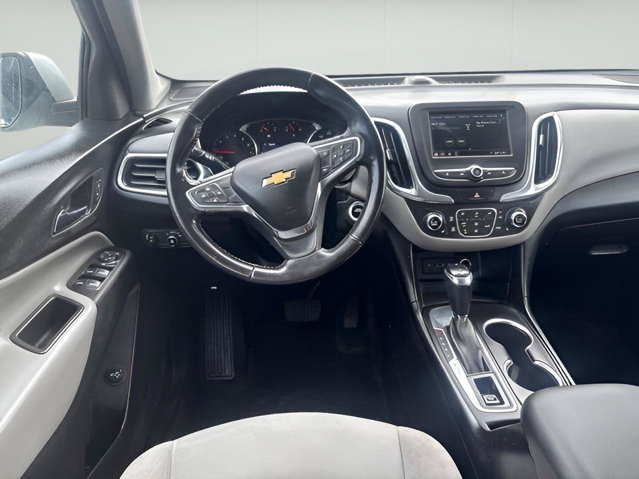 Used 2019 Chevrolet Equinox LT FWD image 28