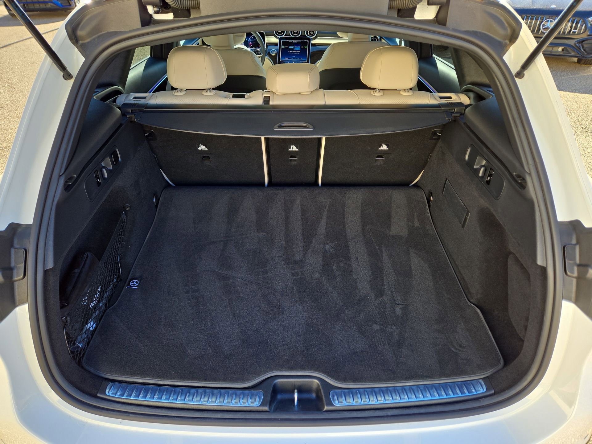 Used 2025 Mercedes-Benz GLC 300 GLC 300 4MATIC image 12