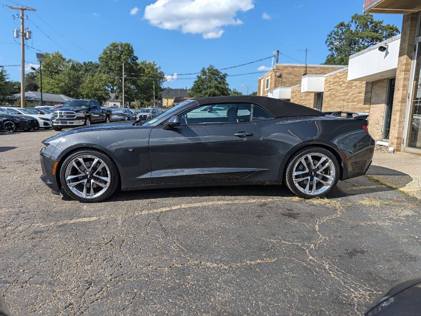 Used 2018 Chevrolet Camaro SS RWD image 13