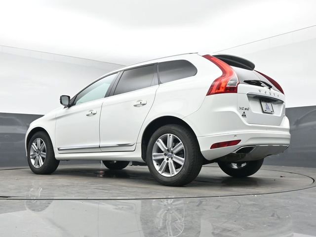 Used 2016 Volvo XC60 T6 w/ Proximity Package image 33