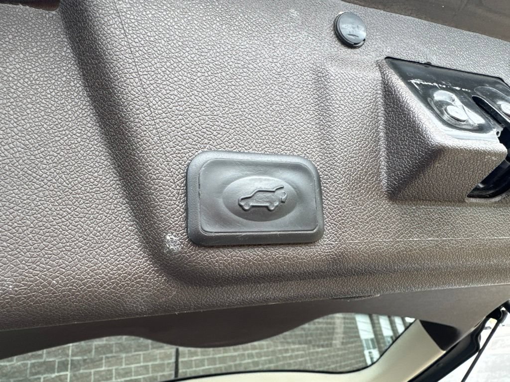 Used 2014 Buick Enclave Leather w/ Trailering Provision Package FWD image 29
