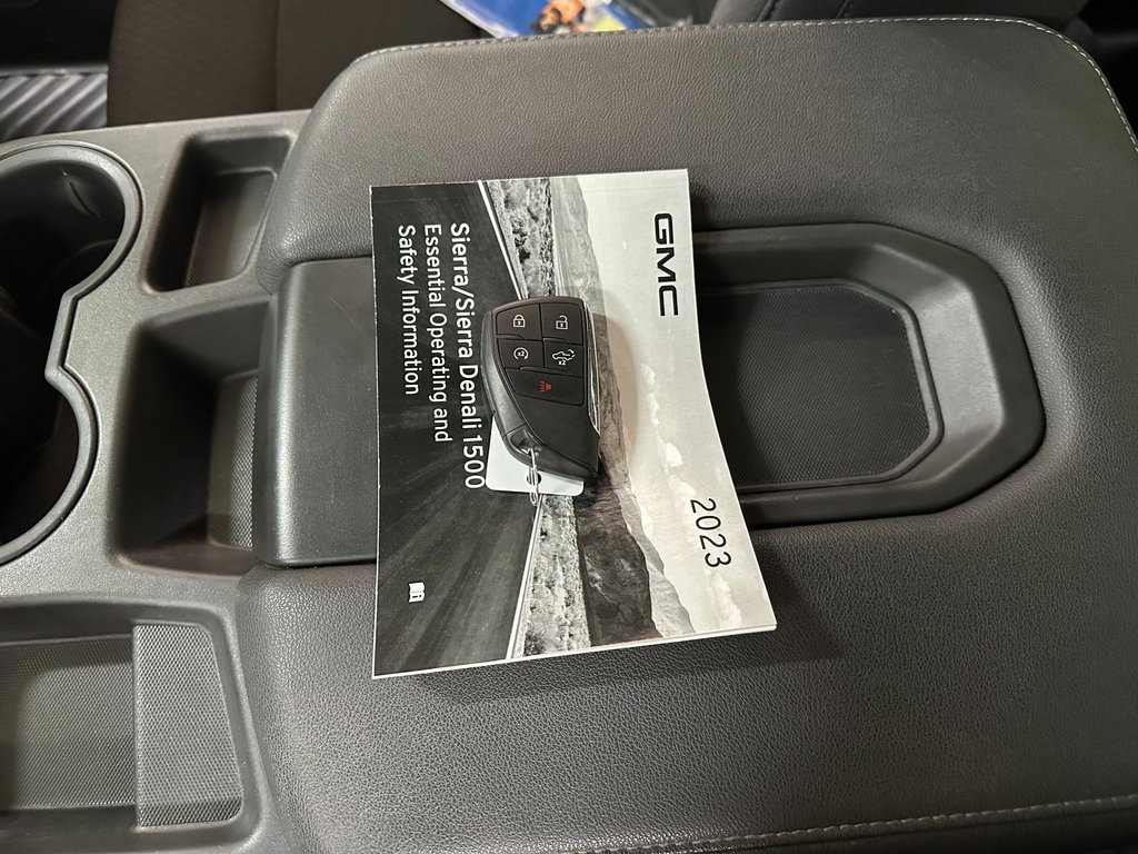 Used 2023 GMC Sierra 1500 SLE image 37