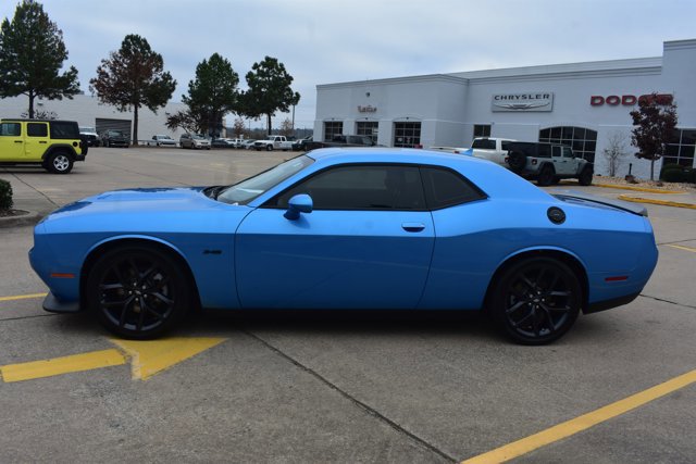 Used 2023 Dodge Challenger R/T w/ Blacktop Package image 8