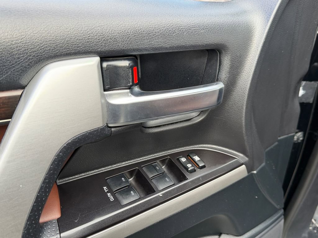 Used 2021 Toyota Land Cruiser image 15