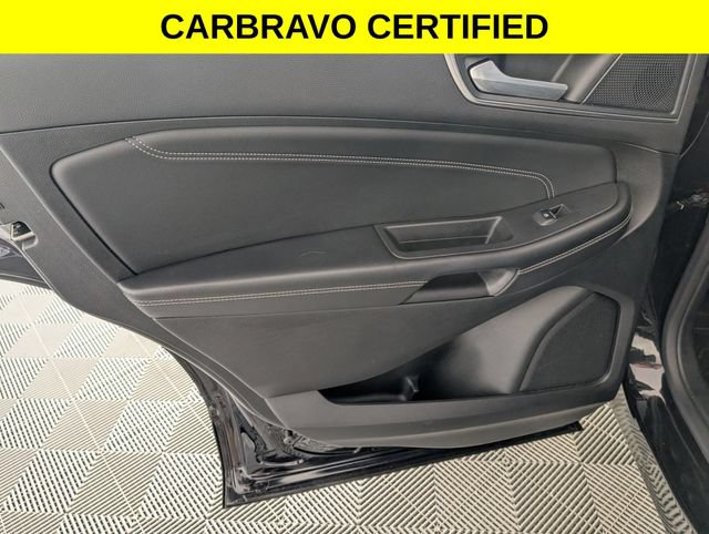 Used 2022 Ford Edge Titanium w/ Equipment Group 301A AWD/4WD image 28