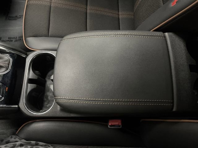 Used 2023 GMC Canyon AT4 image 21