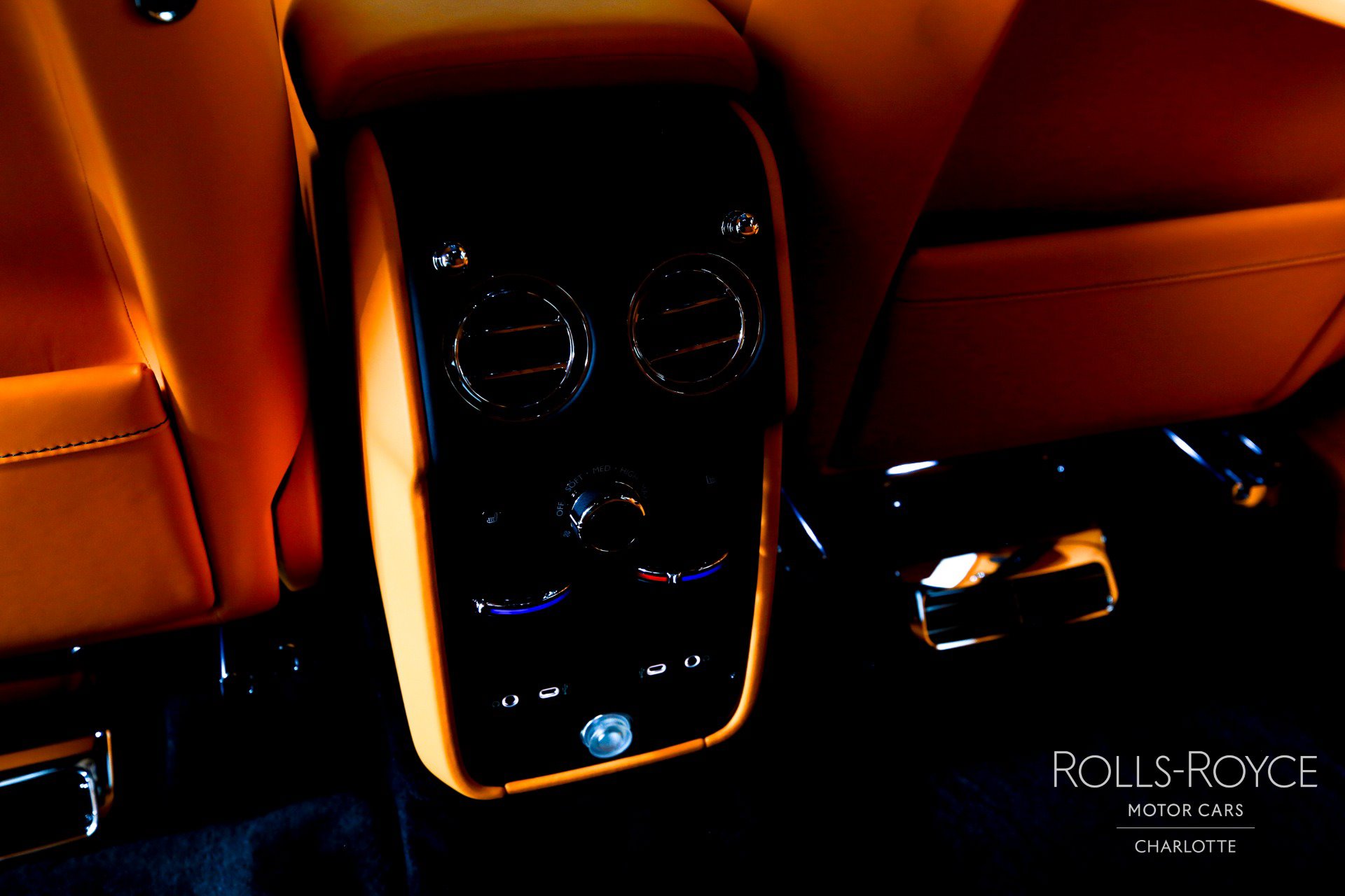 New 2026 Rolls-Royce Cullinan Black Badge AWD/4WD image 22