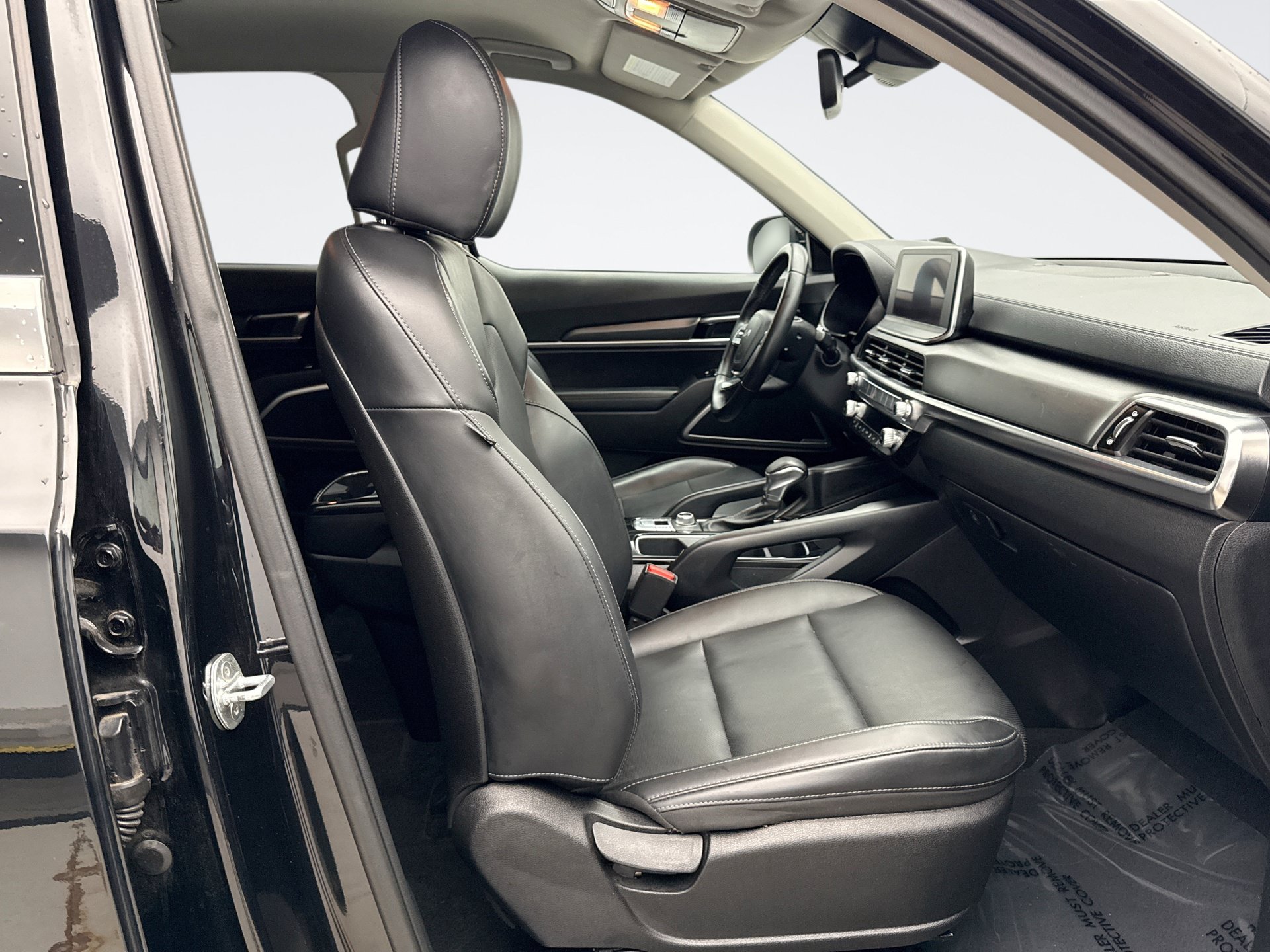 Used 2022 Kia Telluride LX AWD/4WD image 17