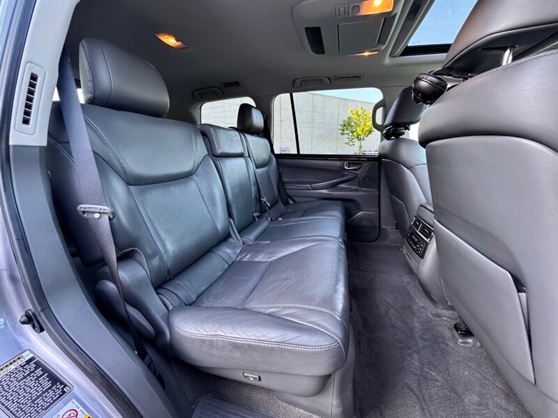 Used 2010 Lexus LX 570 4WD image 26
