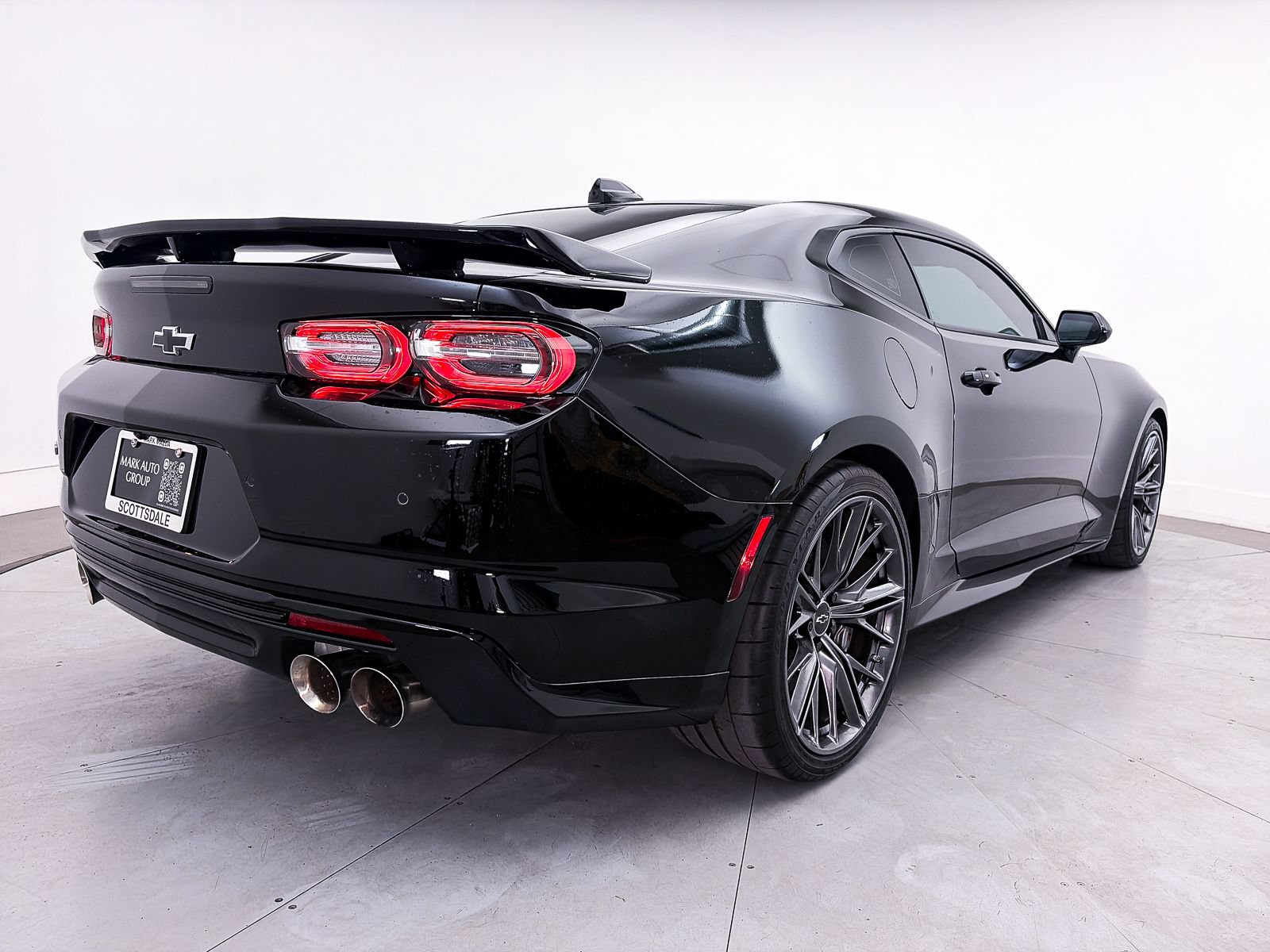 Used 2023 Chevrolet Camaro ZL1 RWD image 19