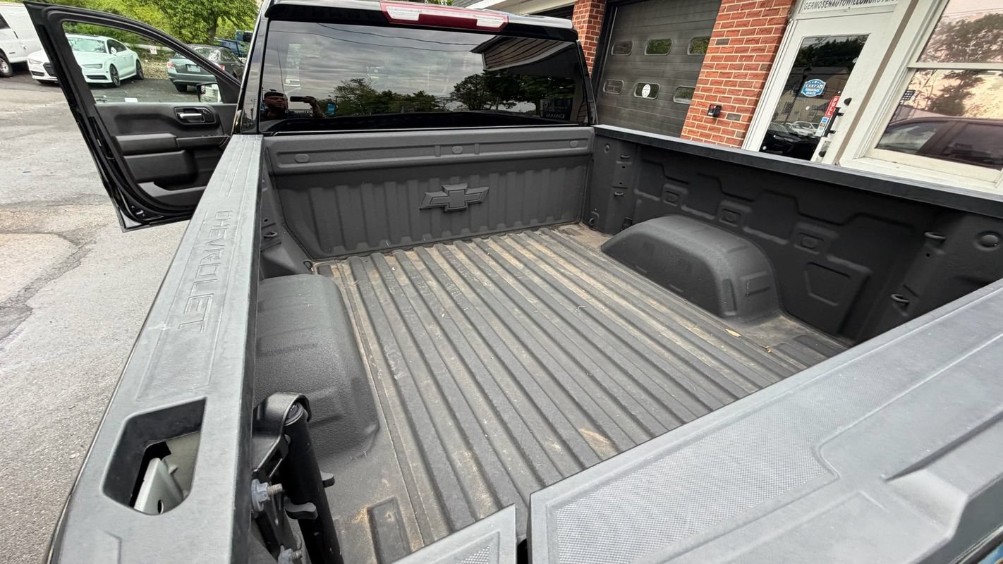 Used 2024 Chevrolet Silverado 1500 Custom Trail Boss w/ LPO, Dark Essentials Package AWD/4WD image 15