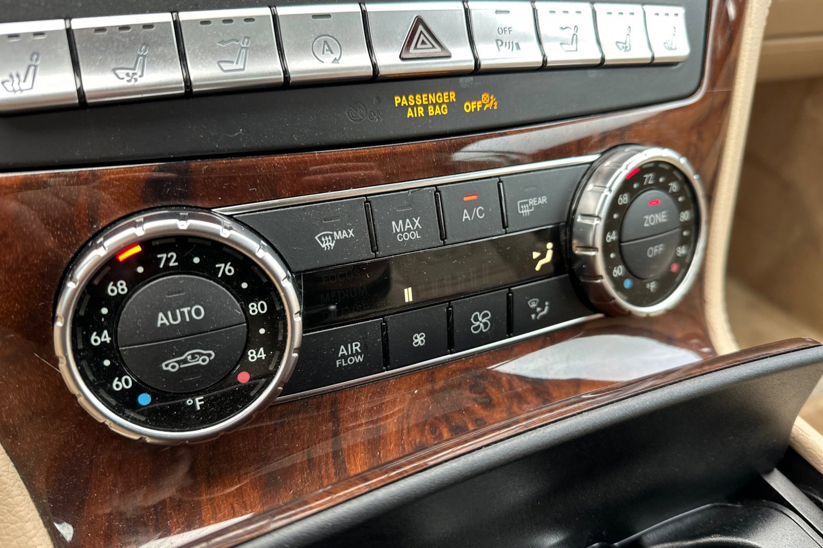 Used 2015 Mercedes-Benz SL 63 AMG image 25