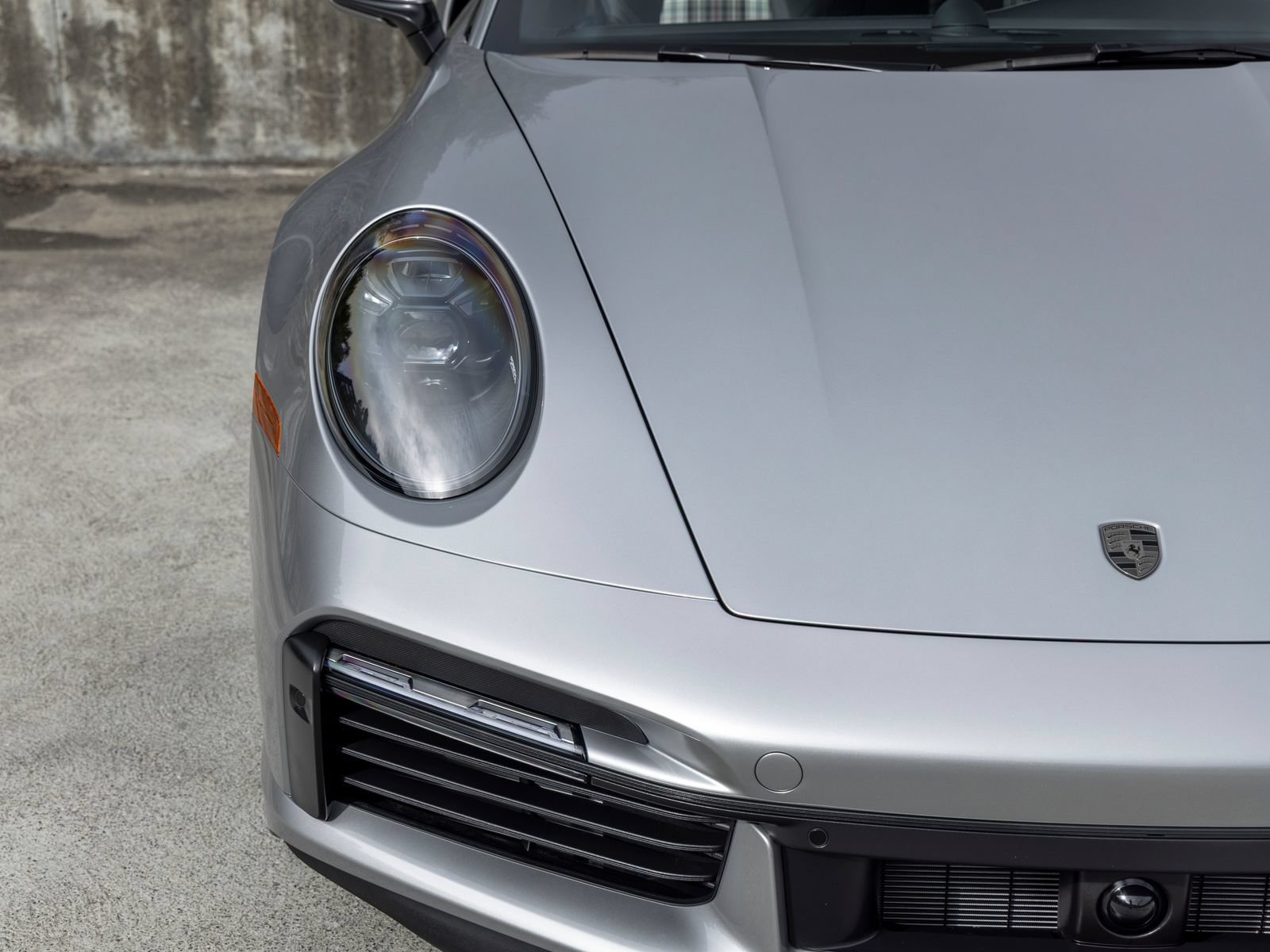 Certified 2025 Porsche 911 Turbo AWD/4WD image 14