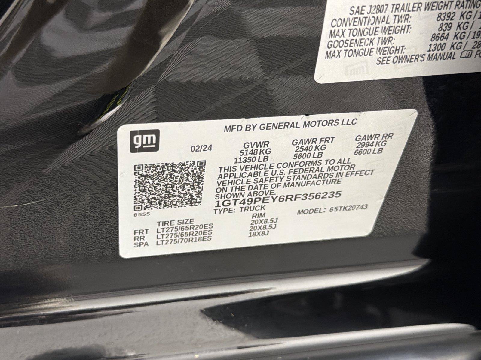 Used 2024 GMC Sierra 2500 AT4 w/ AT4 Premium Plus Package AWD/4WD image 34