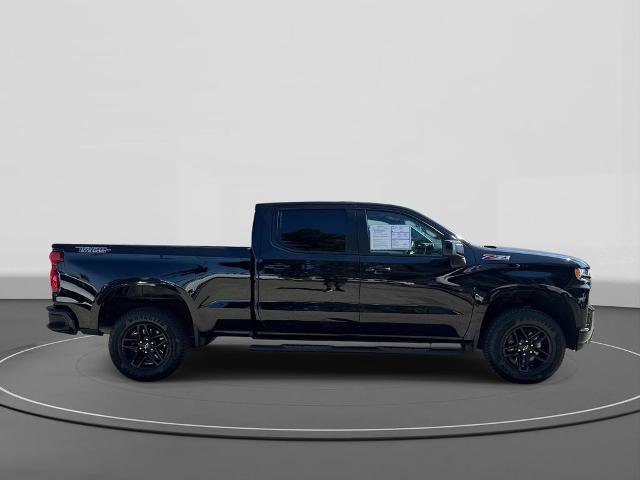 Used 2022 Chevrolet Silverado 1500 LT Trail Boss w/ LPO, Dark Essentials Package AWD/4WD image 4