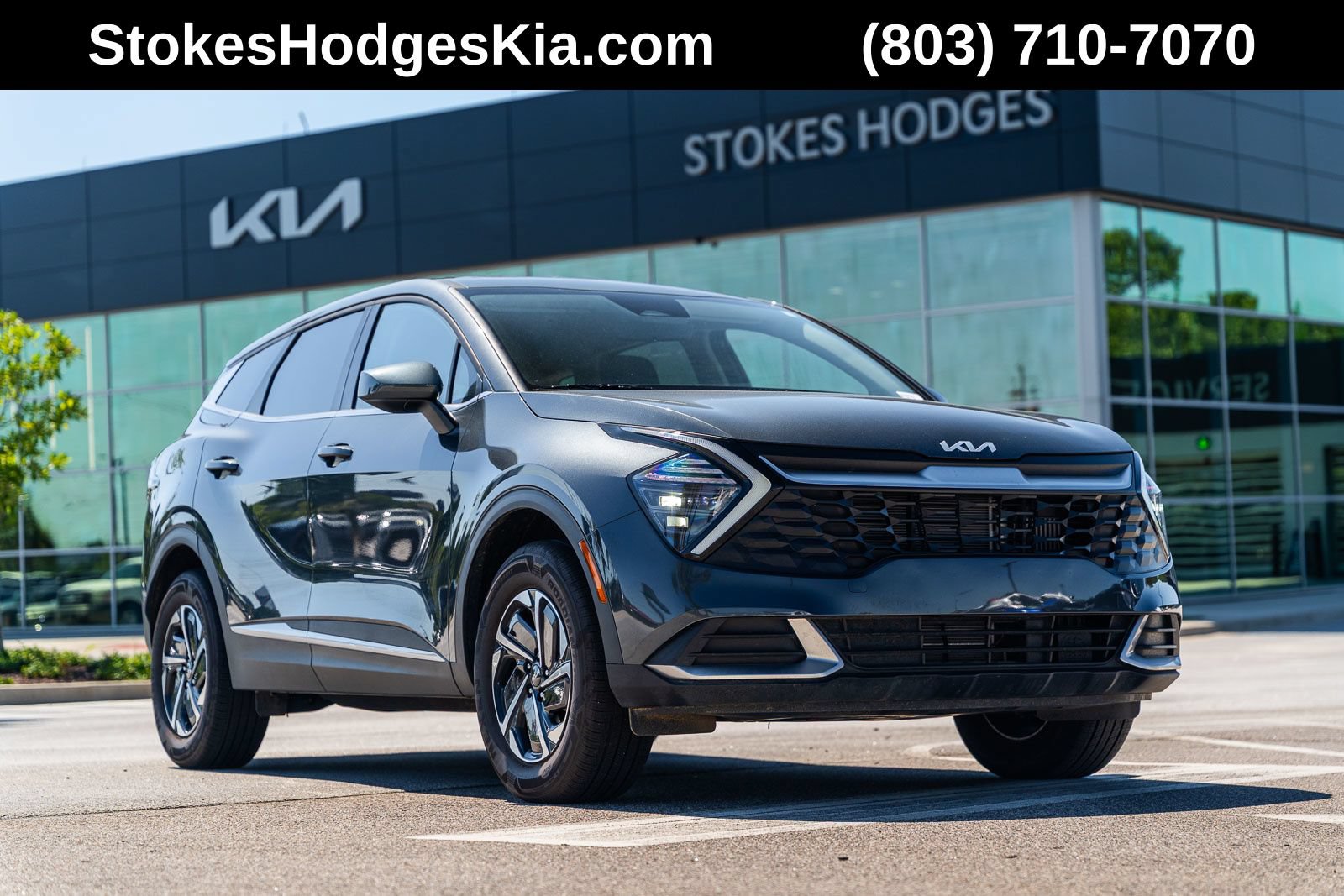 Used 2025 Kia Sportage LX AWD/4WD image 1