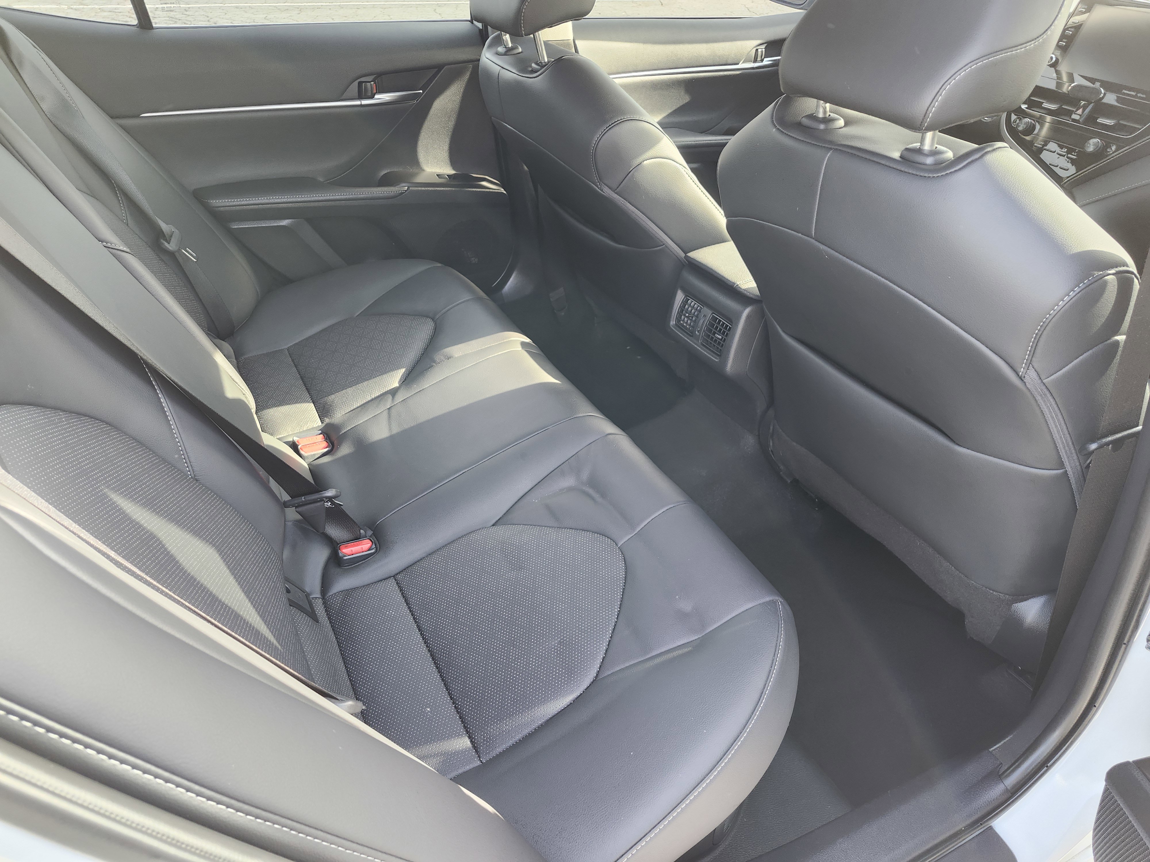 Used 2024 Toyota Camry XSE w/ Navigation Package image 23