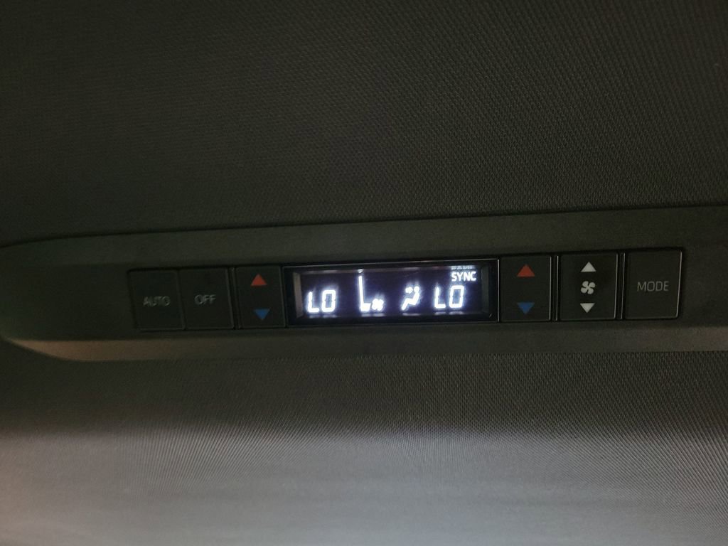 Used 2023 Toyota Sienna XSE w/ XSE Plus Package AWD/4WD image 28