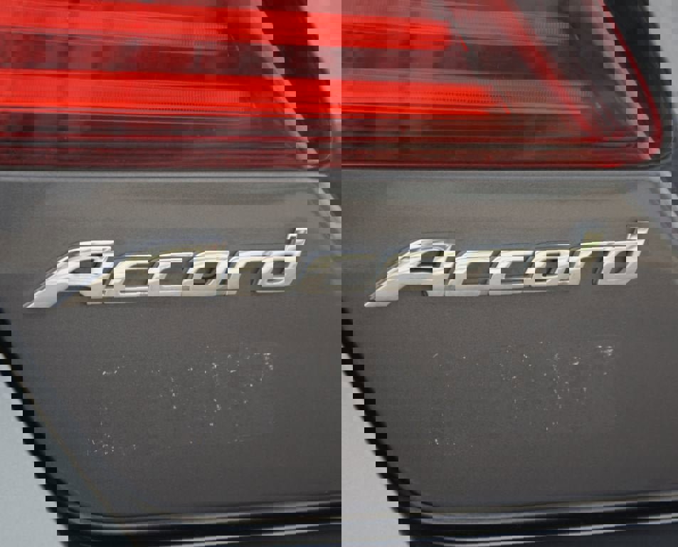 Used 2016 Honda Accord LX image 15