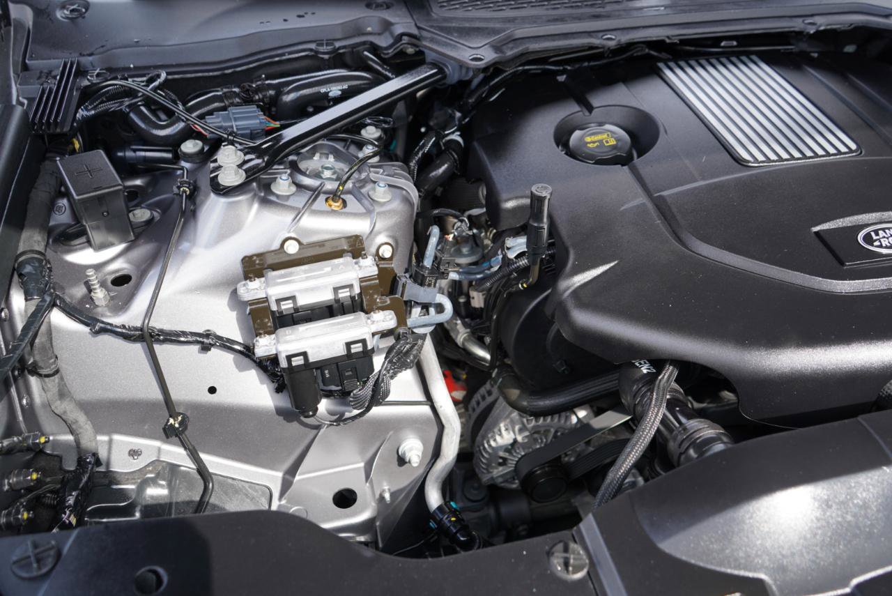 Used 2016 Land Rover Range Rover Sport HSE image 81