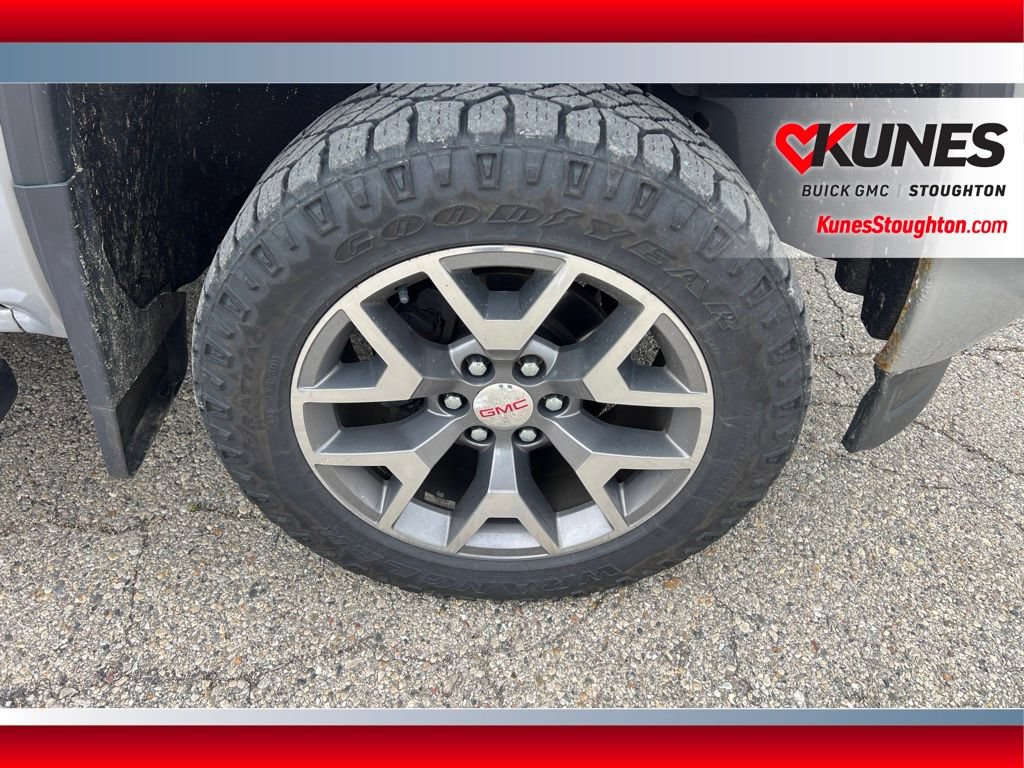 Used 2014 GMC Sierra 1500 SLE w/ All-Terrain Package AWD/4WD image 11