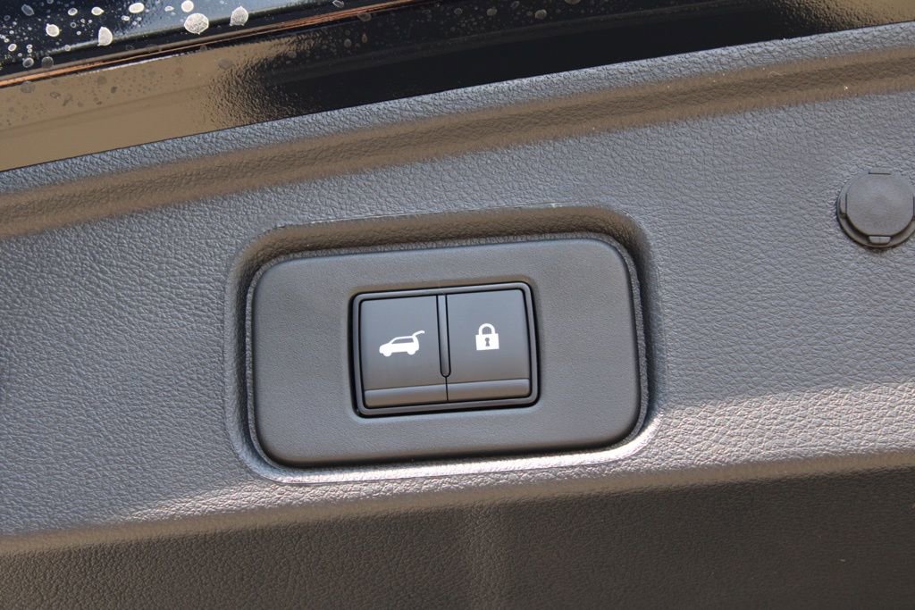 New 2026 Nissan Pathfinder SL image 7