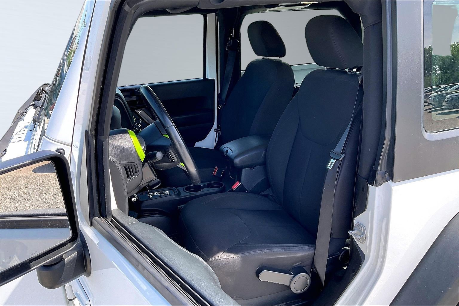 Used 2018 Jeep Wrangler Sport AWD/4WD image 16