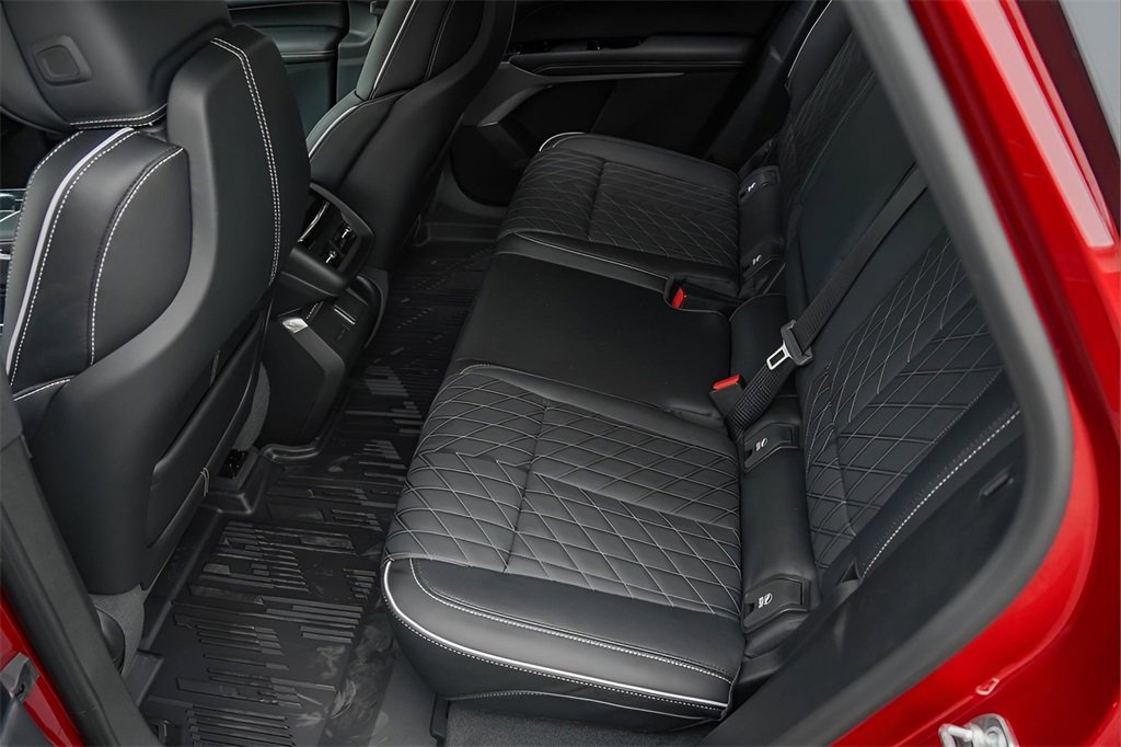 New 2026 Cadillac Lyriq V w/ Exterior Carbon Fiber Package image 25