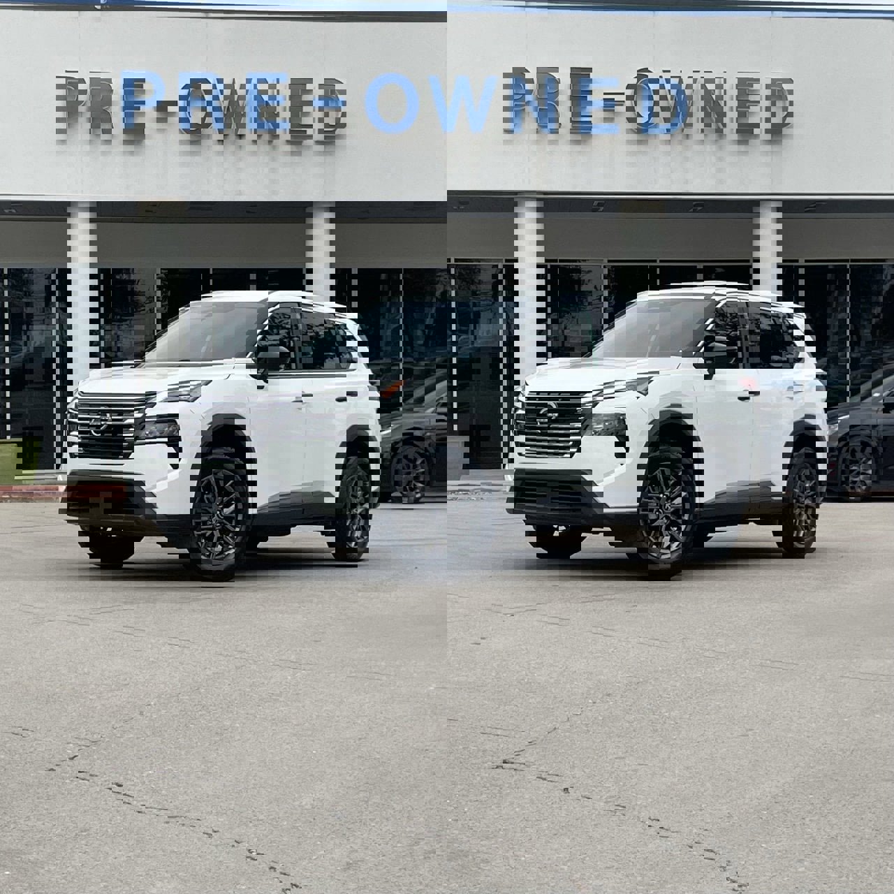 Used 2024 Nissan Rogue S image 1