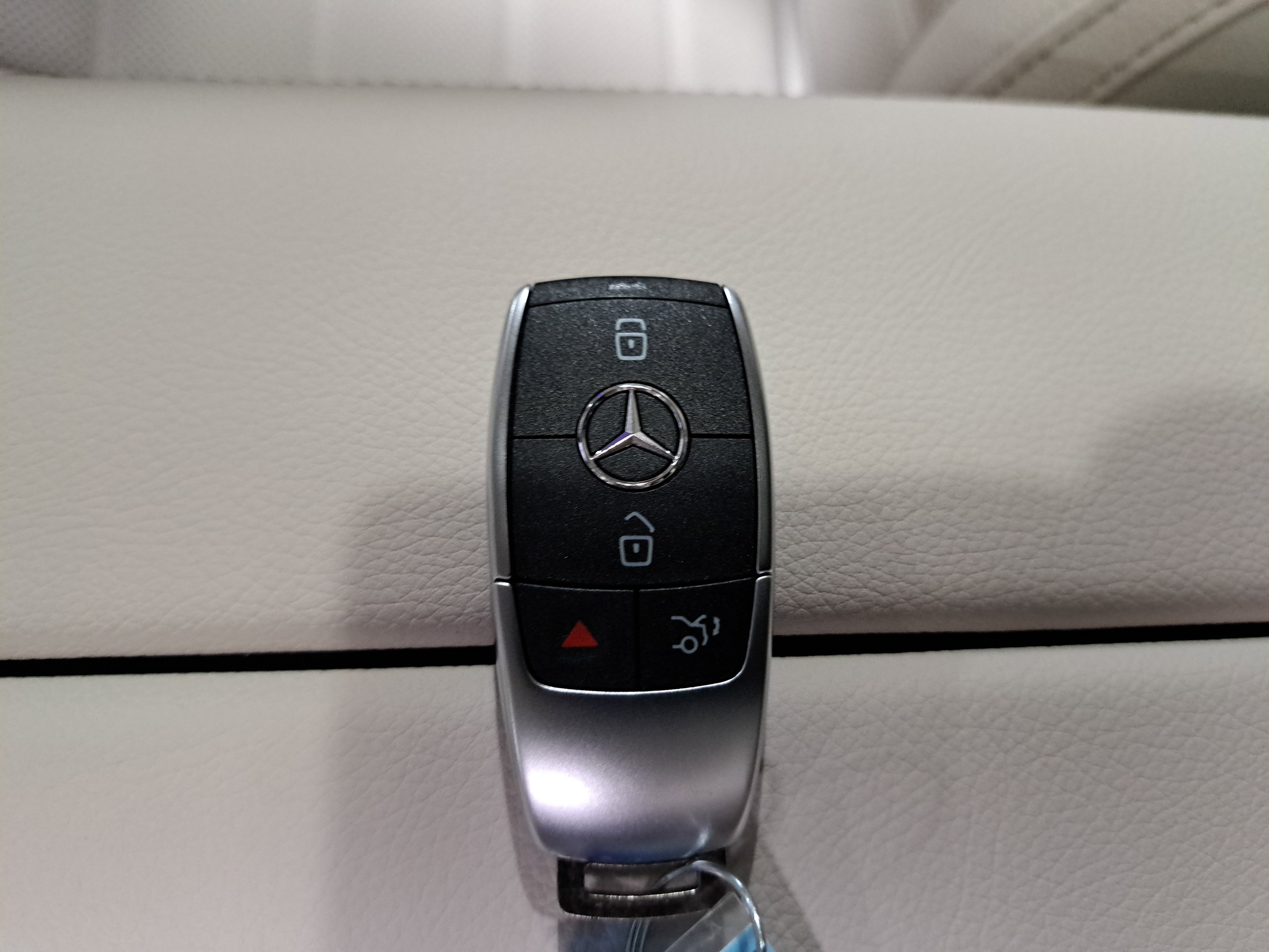 New 2026 Mercedes-Benz GLE 450 4MATIC image 36