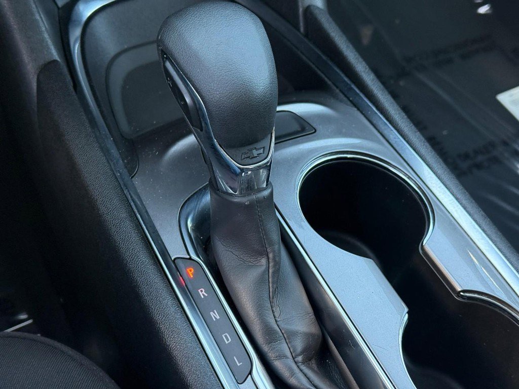 Used 2023 Chevrolet Malibu LT image 24