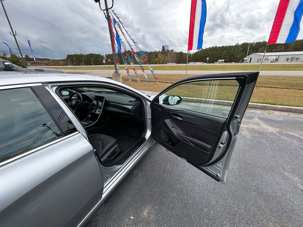 Used 2021 Toyota Avalon Touring image 23