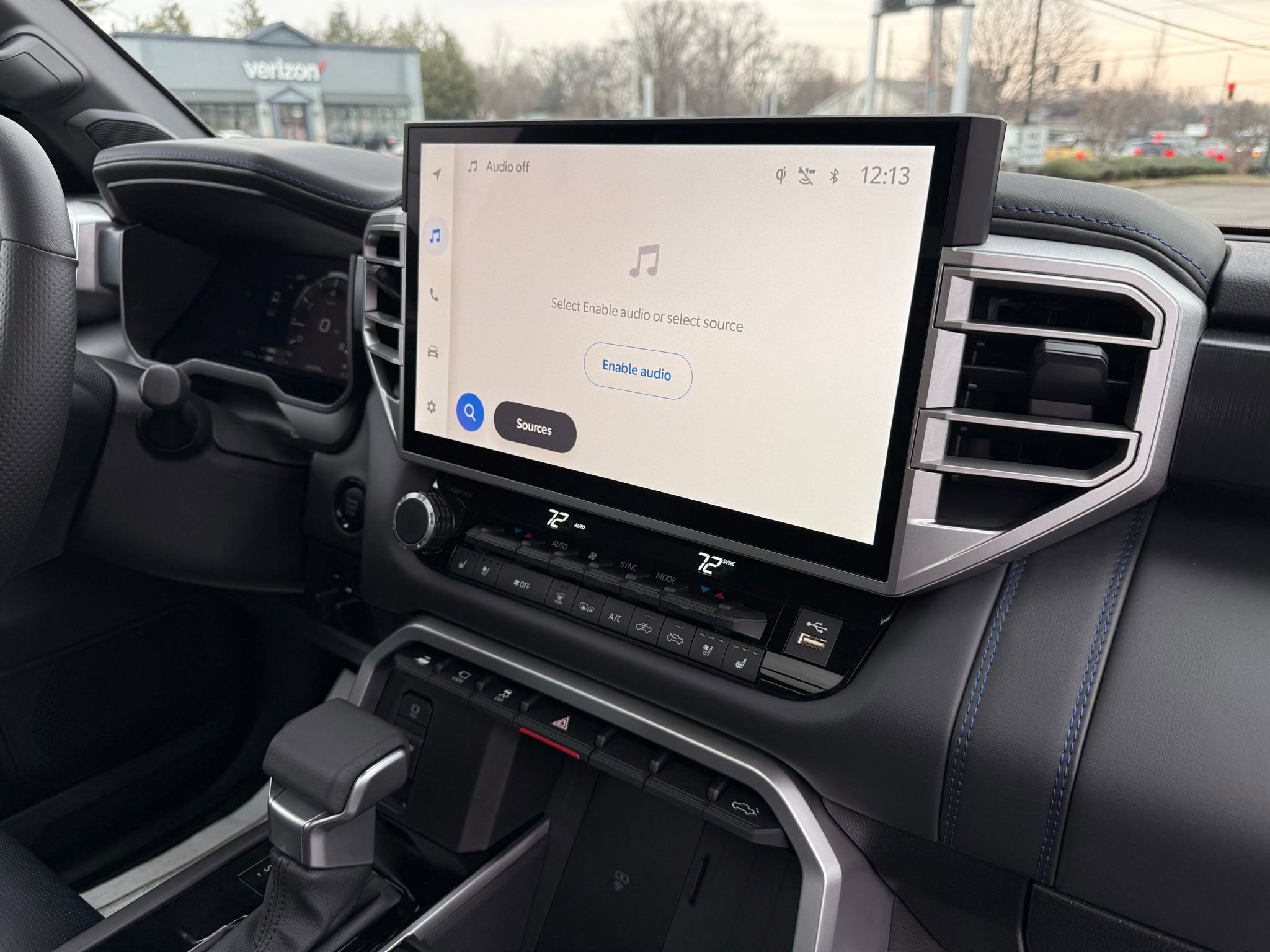 Used 2025 Toyota Tundra Platinum image 28